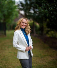 Book an Appointment with Dee Ann Bass for Counseling