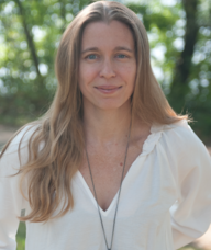 Book an Appointment with Roisin Thompson for Acupuncture