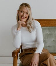Book an Appointment with Dr. Jaclyn Andrews for Chiropractic